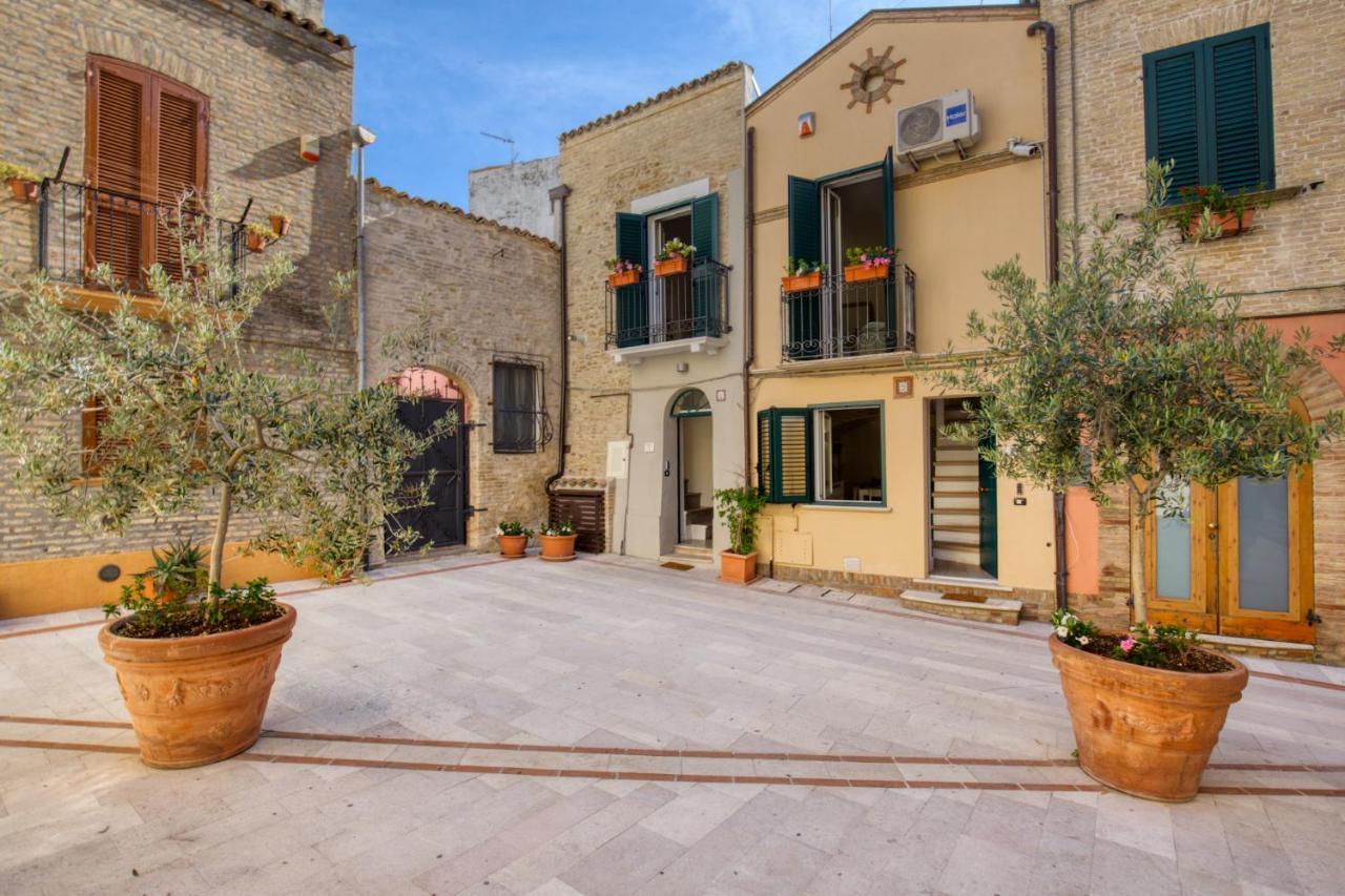 Residenza Amblingh Bed & Breakfast Vasto Exterior photo