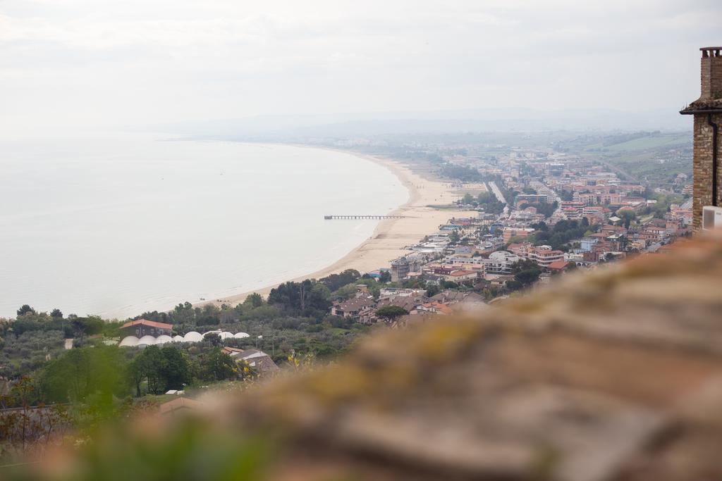 Residenza Amblingh Bed & Breakfast Vasto Exterior photo